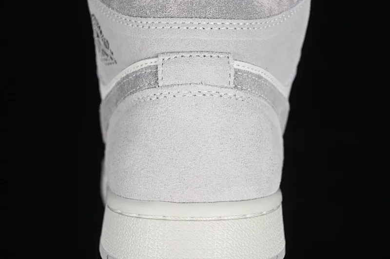 All categories Air Jordan Jordan series basketball shoes Air Jordan 1 Mid Air Jordan 1 Mid AJ1 Joe 1 white and gray color Zhongbang basketball shoes FQ7720-002